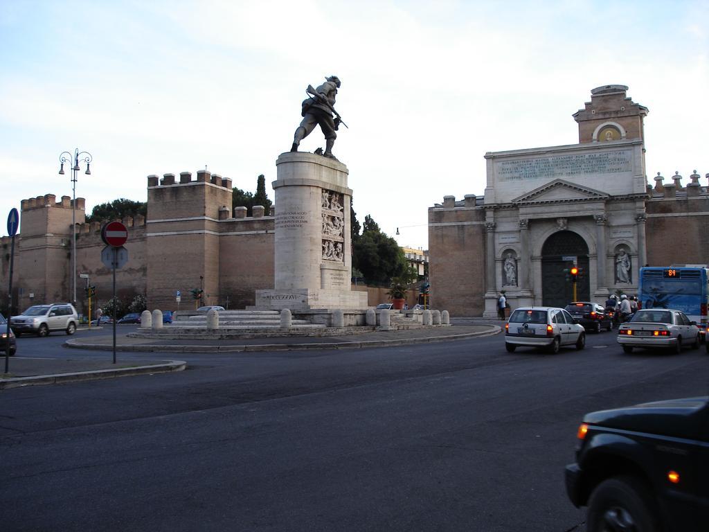 B&B San Michele A Porta Pia Rome Exterior photo